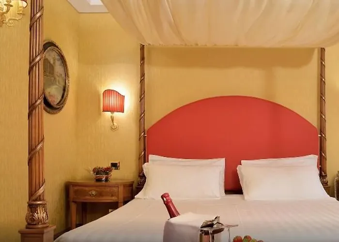 Homs Hotel 4*