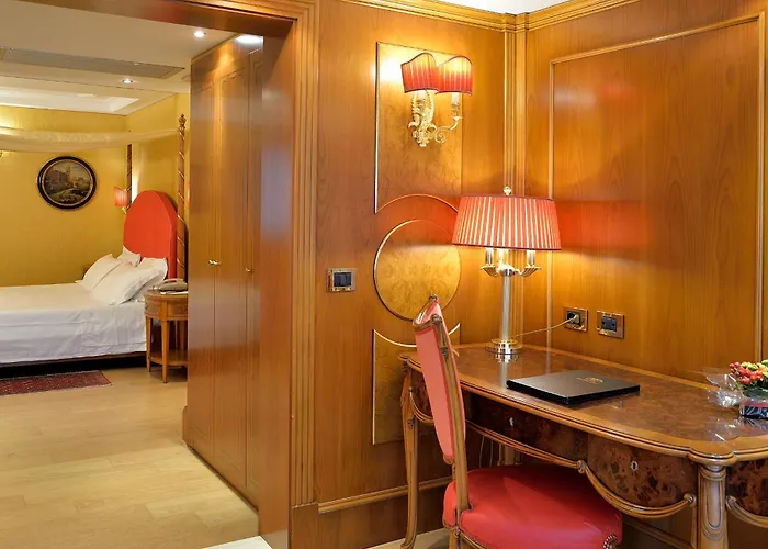 Homs Hotel